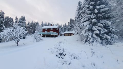 Property building, Winter