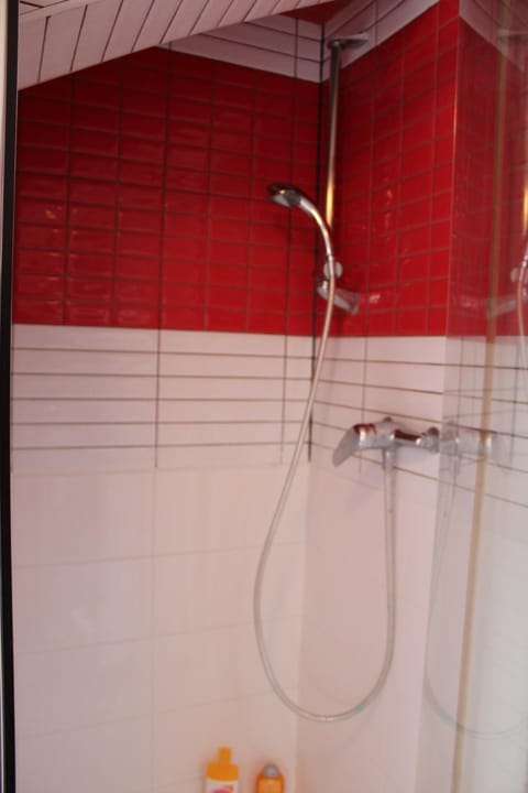 maison avec jardin et terrasse Apartment in Île-de-France