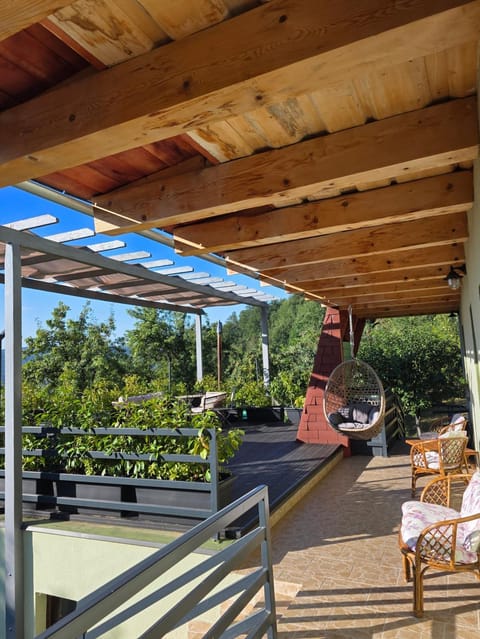 Patio, Day, Balcony/Terrace
