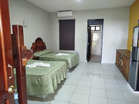 Bed, Photo of the whole room, air conditioner