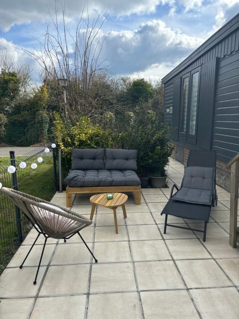 Tiny Beachhouse - New Vennepark Wenduine Campground/ 
RV Resort in De Haan