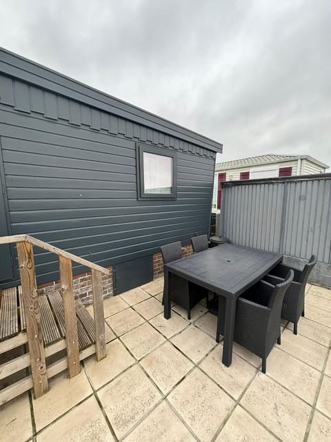 Tiny Beachhouse - New Vennepark Wenduine Campground/ 
RV Resort in De Haan