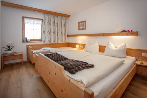 Ferienwohnungen Wolf Apartment in Tyrol