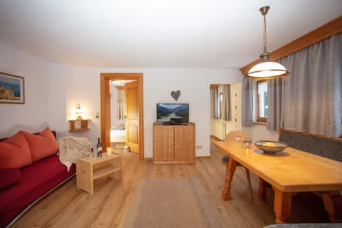 Ferienwohnungen Wolf Apartment in Tyrol