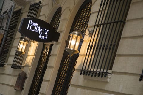 Facade/entrance, Facade/entrance, City view