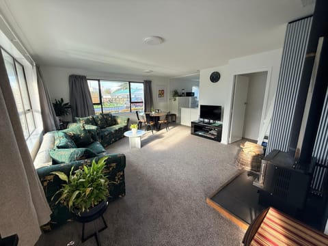 Living room, Seating area, Evening entertainment