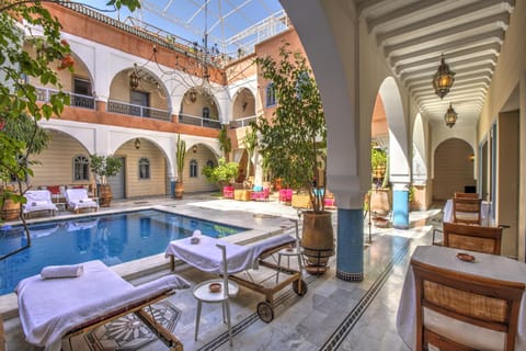 Property building, Restaurant/places to eat, Swimming pool, Breakfast
