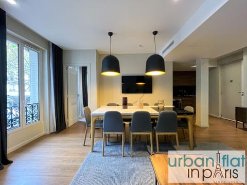 Urban Flat 118 - Luxury 4 BDR Flat near Saint Germain Apartment in Paris