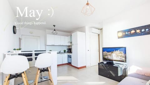 Communal lounge/ TV room, Kitchen or kitchenette, Dining area