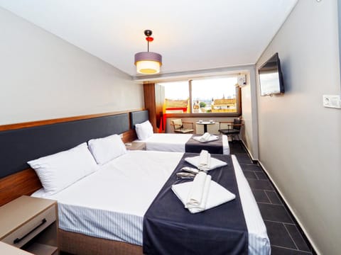 Bed, Photo of the whole room, towels