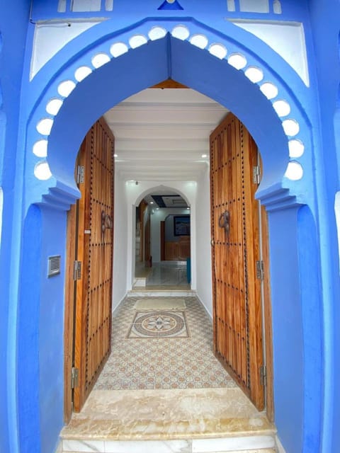 Property building, Facade/entrance, Internal: Not applicable to any particular room