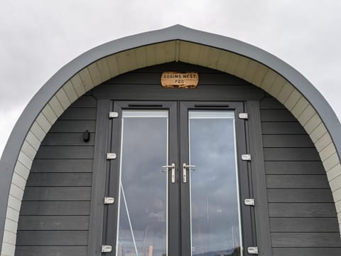 Robins Nest Pod Nature lodge in Scotland