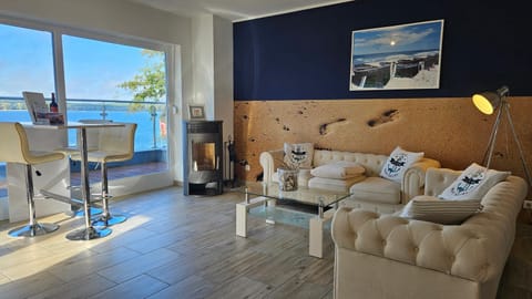 Living room, Seating area, fireplace