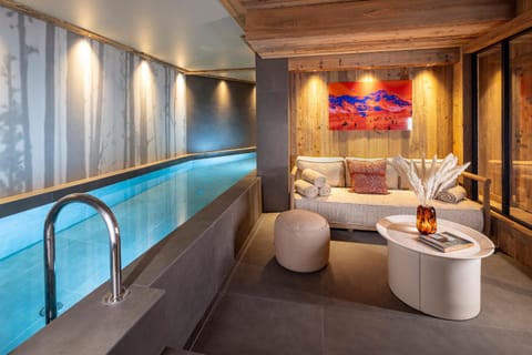 Chalet privé de Luxe IGLOO avec Piscine Sauna et Cheminée, 4 chambres, 220m2 by HOTEL MONTBLANC Chalet in Val dIsere