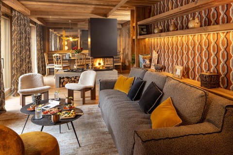 Chalet privé de Luxe IGLOO avec Piscine Sauna et Cheminée, 4 chambres, 220m2 by HOTEL MONTBLANC Chalet in Val dIsere