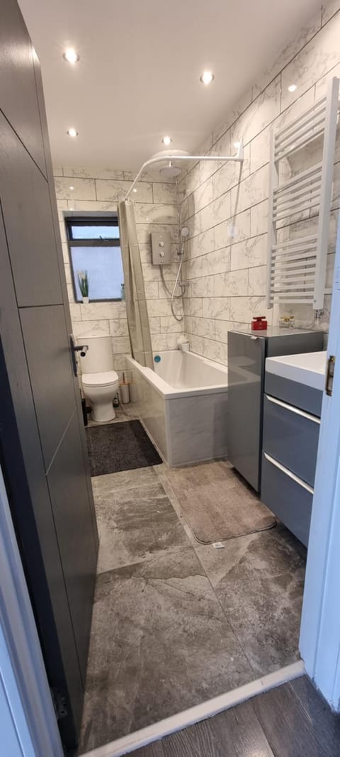 Jeta Guest House Bed and Breakfast in Whittlesey