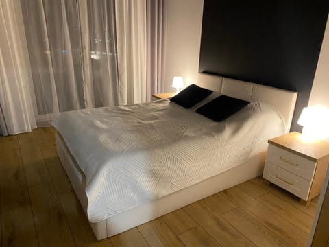 Black & White Dziwnów Apartment in West Pomeranian Voivodeship, Poland