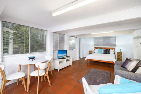 Living room, Dining area, Bedroom