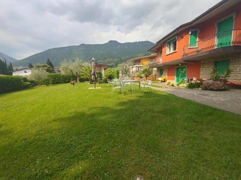 Villa Leilani B&B Bed and Breakfast in Province of Brescia