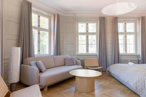 Bed, Living room, Photo of the whole room, Seating area, Bedroom