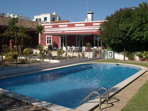 Facade/entrance, Balcony/Terrace, Pool view