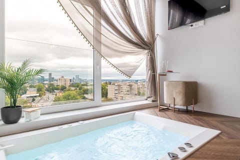 Vega - Whirlpool - Self Checkin Apartment in Vilnius