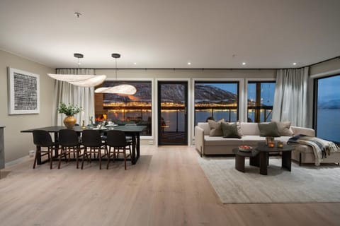 Living room, Seating area, Dining area, Sea view