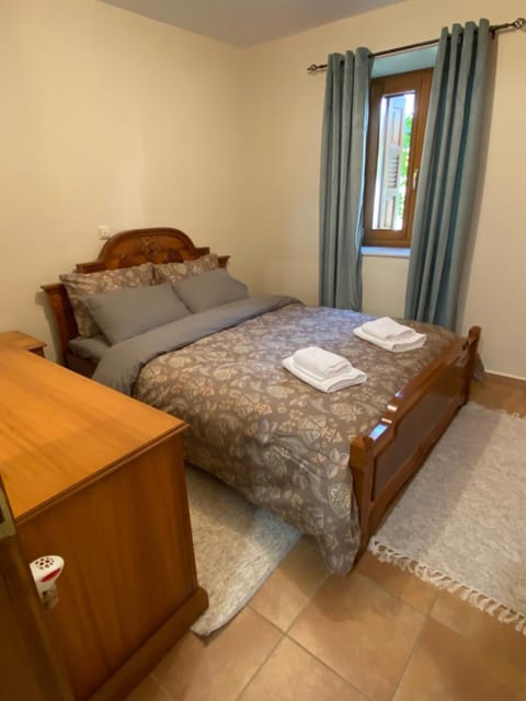 Karyatida Apartment in Argolis, Greece