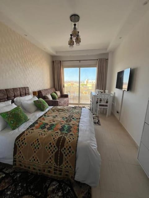 Bed, TV and multimedia, Photo of the whole room, Seating area