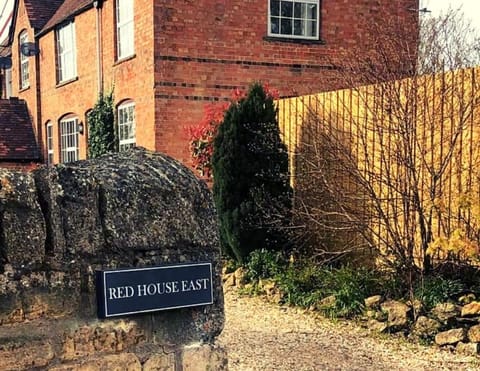 Property building, Street view