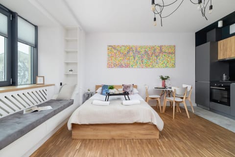 Bed, Living room, Photo of the whole room, Seating area, Bedroom