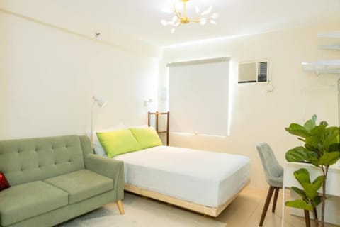 Living room, Photo of the whole room, Bedroom, air conditioner