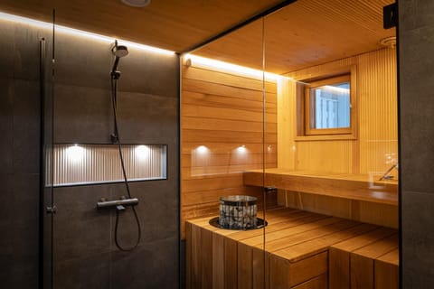 Sauna, Bathroom