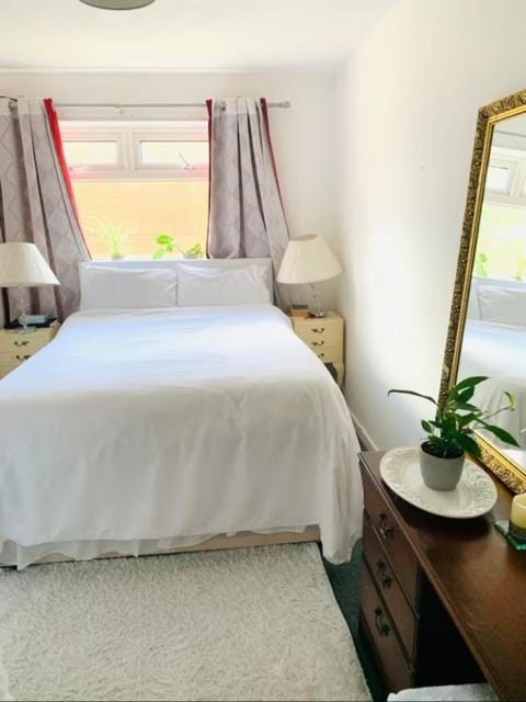Bramley Fall Park Homestay Vacation rental in Leeds