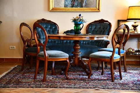 Seating area