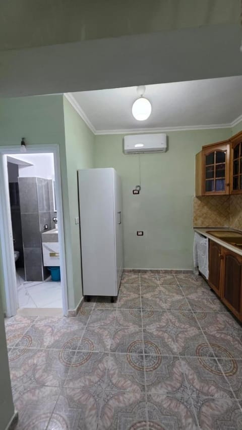 Valona Guest House Bed and Breakfast in Vlorë