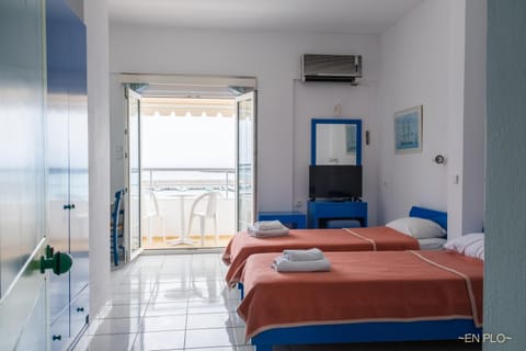 Bed, Bedroom, air conditioner