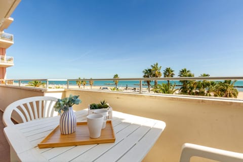 Day, Balcony/Terrace, Dining area, Sea view