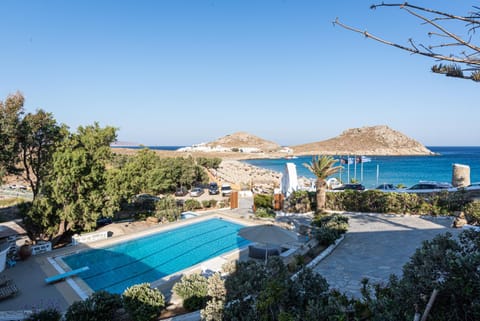 Day, Natural landscape, Mountain view, Pool view, Swimming pool