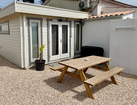 Property building, Patio, Day