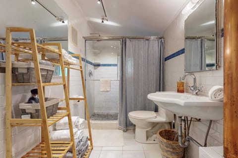 Lilly Bell Villa House in Chikaming Township