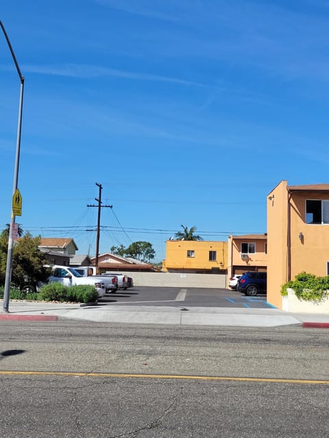 Lido Hotel Motel in Huntington Park