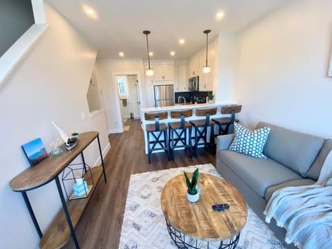 Downtown Condo with roof patio House in Traverse City