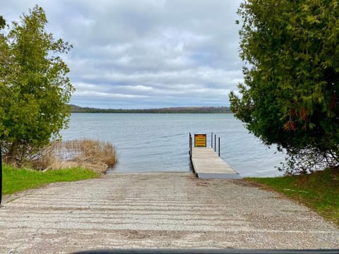 Spacious Leelanau home near the best of Michigan House in Michigan