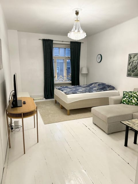 HHH Spacious, big apartment in Helsinki center in Kallio Apartment in Helsinki