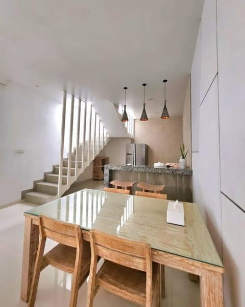 Nikaya Villa - 3 Bedrooms Near Seminyak Villa in Kuta