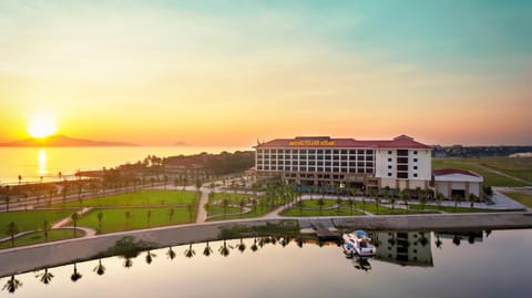 Property building, Off site, Bird's eye view, River view