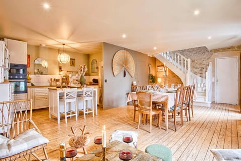 Casa Maôme, Charmant Gîte 8 personnes à Courseulles sur mer House in Courseulles-sur-Mer