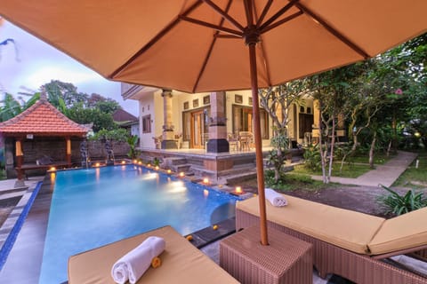 Property building, Pool view, Swimming pool, Swimming pool