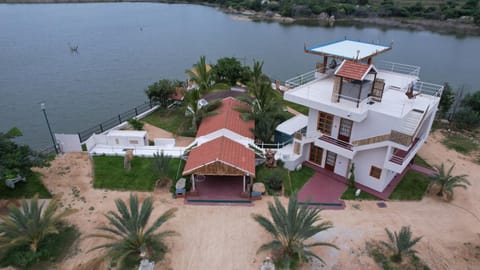 Property building, Day, Bird's eye view, Lake view
